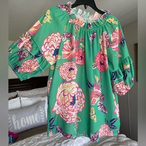 Floral blouse size S/M
